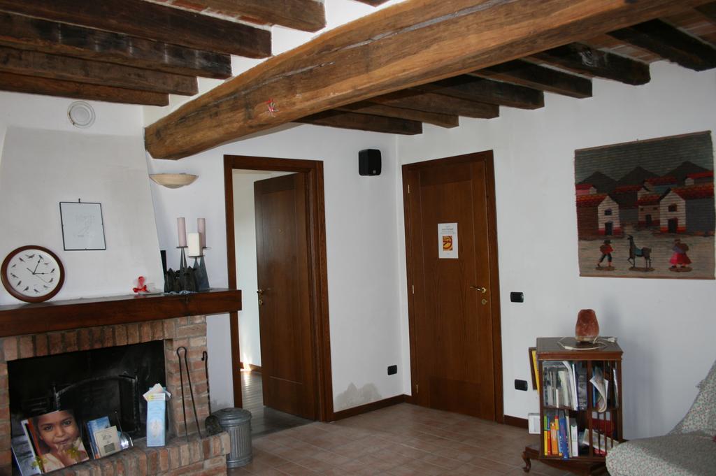 Casa Dell' Abbondanza B&B Agriturismo Vigoleno Kültér fotó
