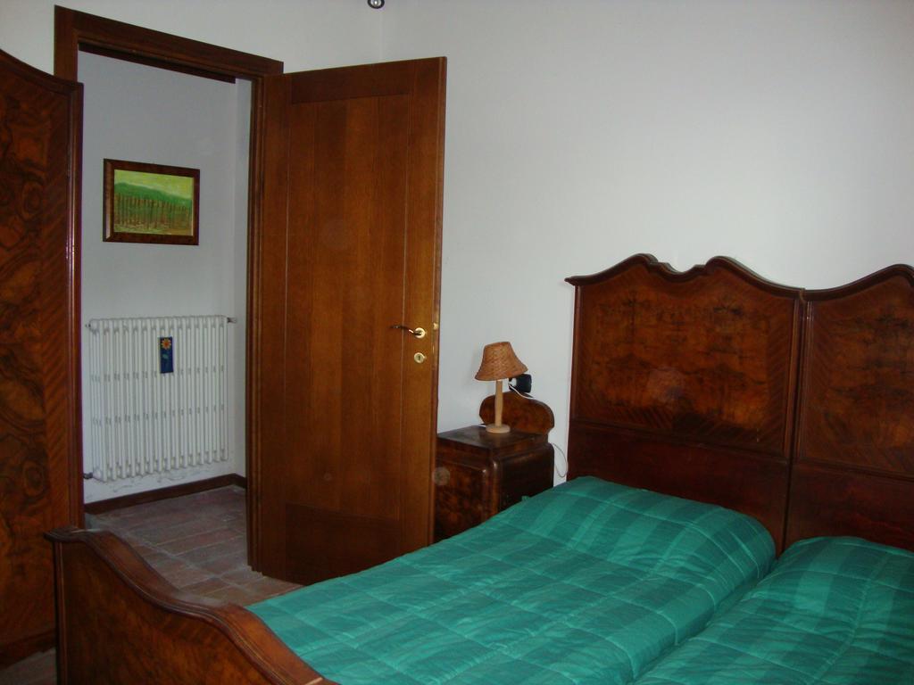 Casa Dell' Abbondanza B&B Agriturismo Vigoleno Szoba fotó
