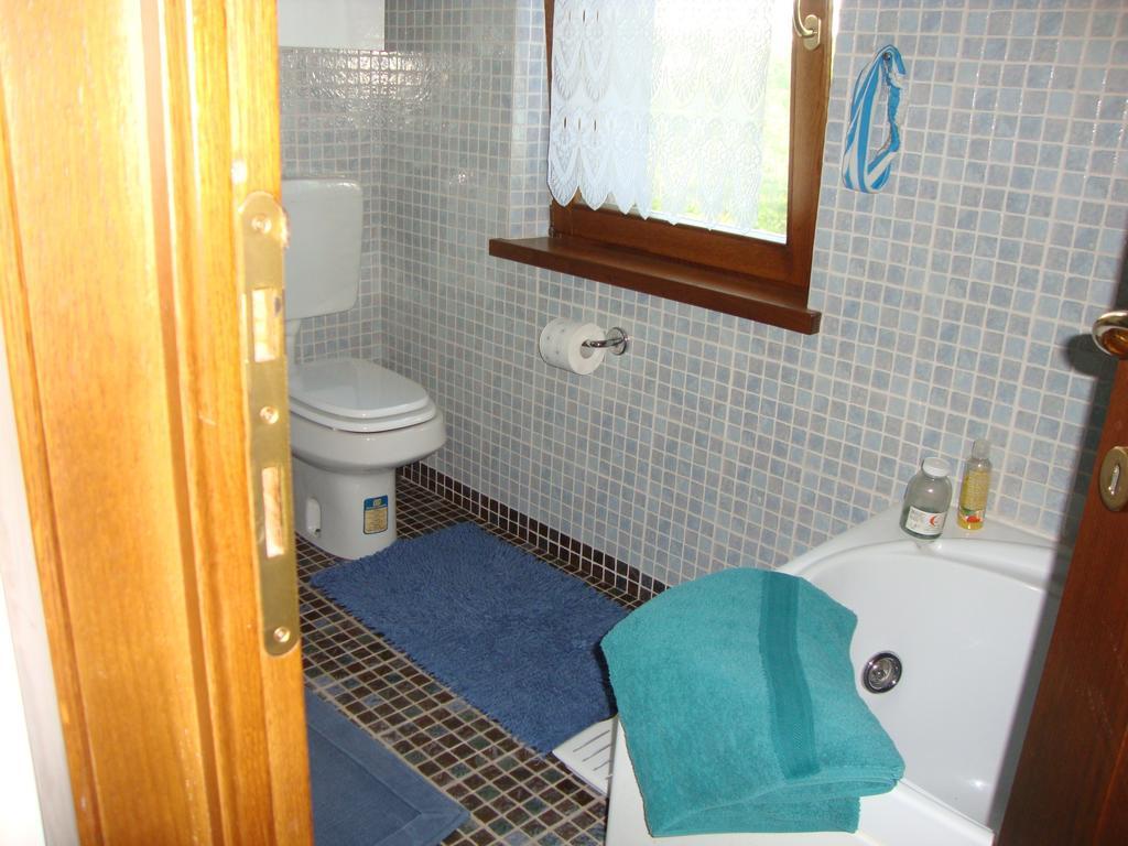 Casa Dell' Abbondanza B&B Agriturismo Vigoleno Szoba fotó